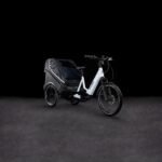 Vélo cargo électrique Cube Trike Family Hybrid 750 en ville