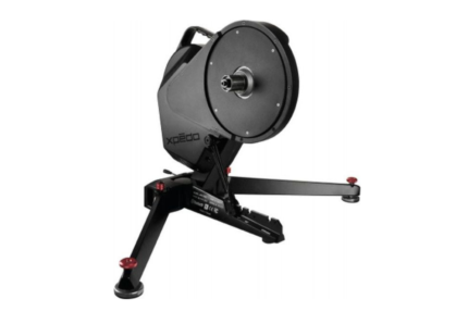 Home Trainer Xpedo APX Pro Smart avec transmission directe, puissance 2000 W et simulation de pente 20 %